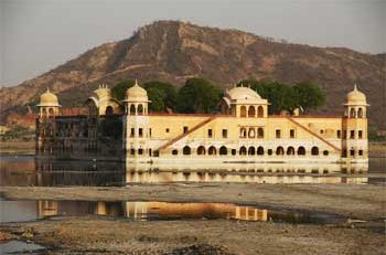 Delhi - Agra - Samode - Jaipur - Udaipur Tour Package